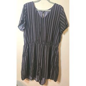 Old Navy Women's Romper XL Black White Striped Short Sleeve Elastic Waist Pocket